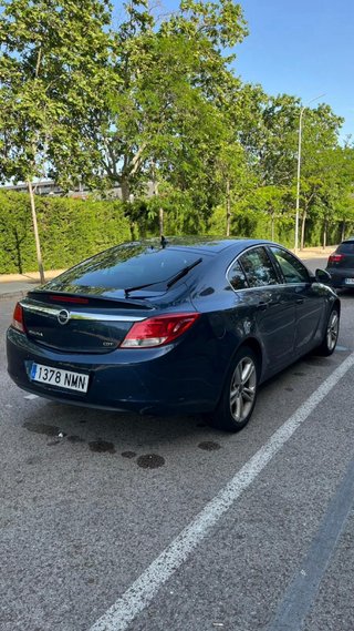 Opel Insignia 2011 CON PEGATINA AMBIENTAL OCASION