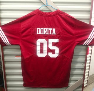 Camiseta negra con estampado divertido