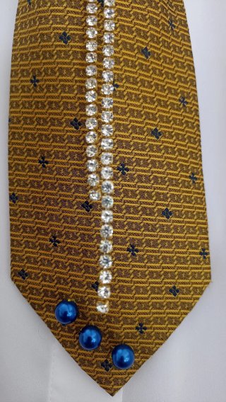 Cravatta gioiello giallo, écru intenso e blu