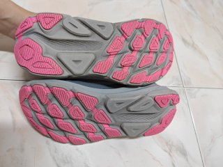 Zapatillas Hoka Clifton 9 GTX Gris/Rosa