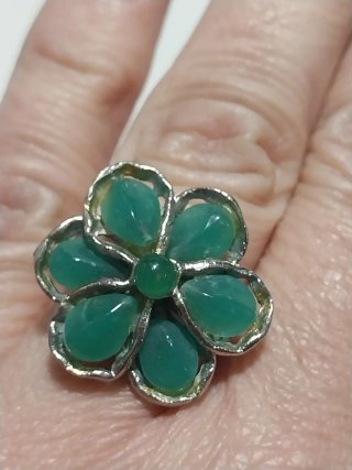 Anillo ajustable flor verde y plata