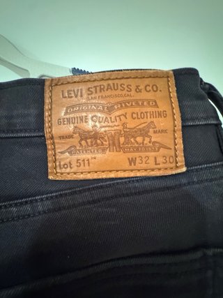 Pantalón Levis 511 W32 L30 Negro