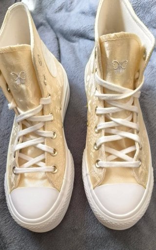 Zapatillas Converse Chuck Taylor Doradas Mariposas