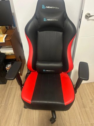 Silla Gamer NewSkill Negra y Roja