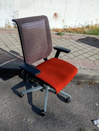 Silla Ergonómica Steelcase Think v1