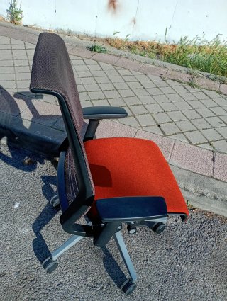Silla Ergonómica Steelcase Think v1