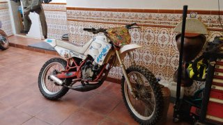 Derbi Senda R Enduro Roja y Blanca