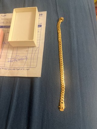 Pulsera oro 18k sin estrenar con fecha 22 abril 26