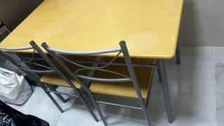 Mesa de cocina y 4 sillas