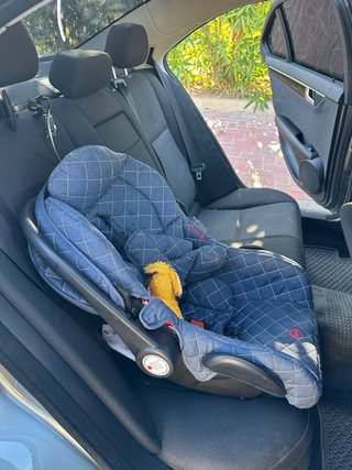 Carro de bebé con silla de coche