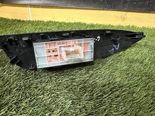 LIMPIA-PARASOL-ESPEJO-AIRBAG-NISSAN QASHQAI J11