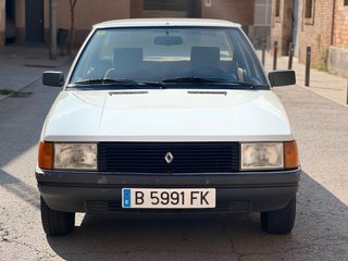 Renault 9 GTL 1982