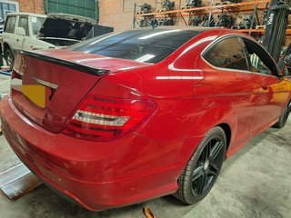 DESPIECE MERCEDES W204 C220CDI COUPE