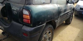 Se vende TOYOTA RAV4 AÑO 1998