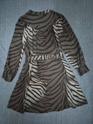 Vestido estampado cebra