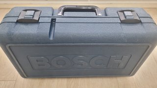Amoladora Bosch Profesional con Maleta