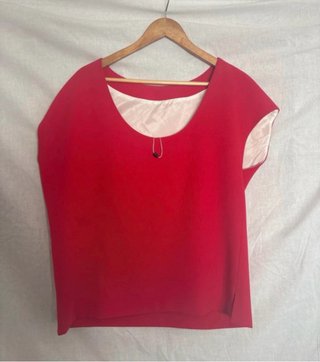 Nuevo de stock! Talla S Blusa roja Roberto Verino
