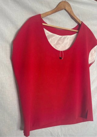 Nuevo de stock! Talla S Blusa roja Roberto Verino