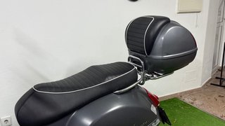 Vespa GTS 300 i.e. Gris