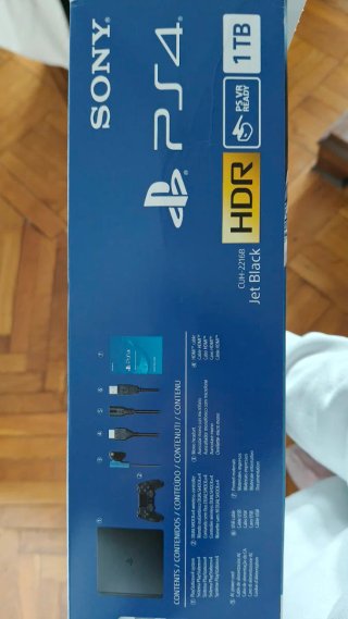 Console PS4 Slim 1TB Nera + 2 Controller