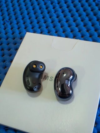 Samsung Galaxy Buds Live (Mystic Black)