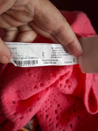 Manta Zara Home rosa sin estrenar