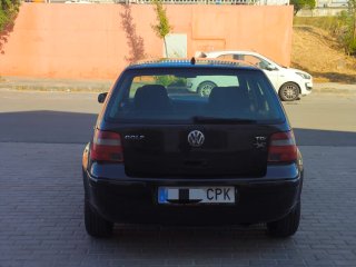 Volkswagen Golf 1.9 TDI 100cv 2004 con 289.842