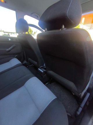 Volkswagen Golf 1.9 TDI 100cv 2004 con 289.842