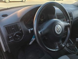 Volkswagen Golf 1.9 TDI 100cv 2004 con 289.842
