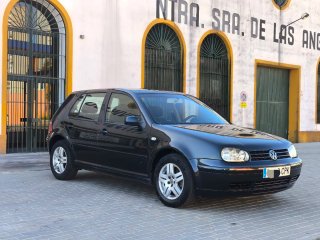 Volkswagen Golf 1.9 TDI 100cv 2004 con 289.842