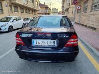 Mercedes-Benz Clase C 2005