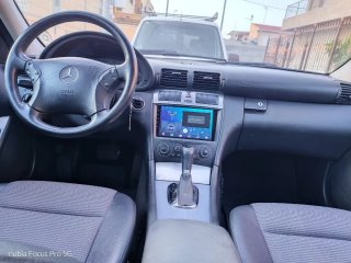 Mercedes-Benz Clase C 2005