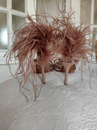 Sandalias Zara plumas nuevas