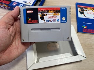 Brett Hull Hockey Super Nintendo