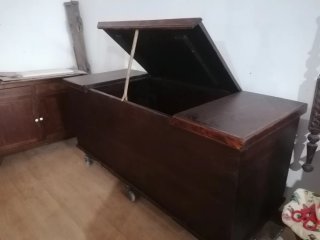 Arca de madera de castaño