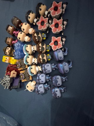 Figuras Kinder Joy Stranger Things Minecraft