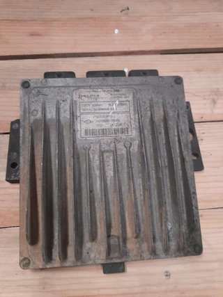 RENAULT CLIO CENTRALITA MOTOR