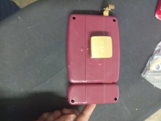 Cerradura CISA con cilindro y llaves