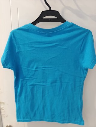 Camiseta azul mujer cuello pico