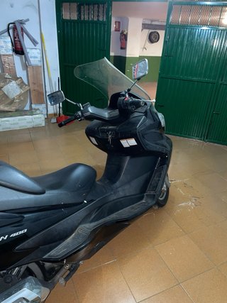 Suzuki Burgman 400 Negra