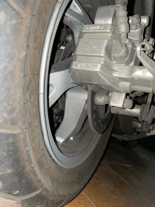 Suzuki Burgman 400 Negra
