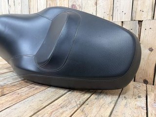 ASIENTO YAMAHA XMAX 125 06-09 1
