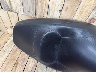 ASIENTO YAMAHA XMAX 125 06-09 1