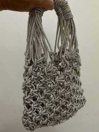 Borsa gioiello con sacchetto grigio perla