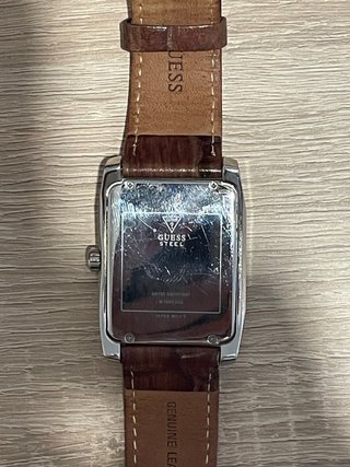 Reloj Guess Marrón y Plateado