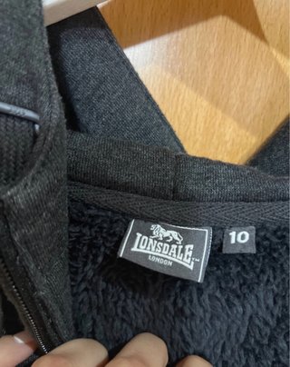 Sudadera Lonsdale gris con cremallera