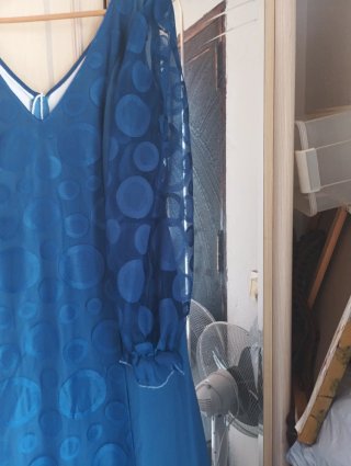 Traje de flamenca azul con lunares