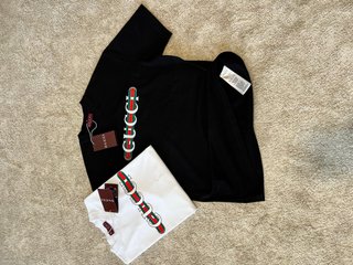 T-shirt Gucci Preta e Branca