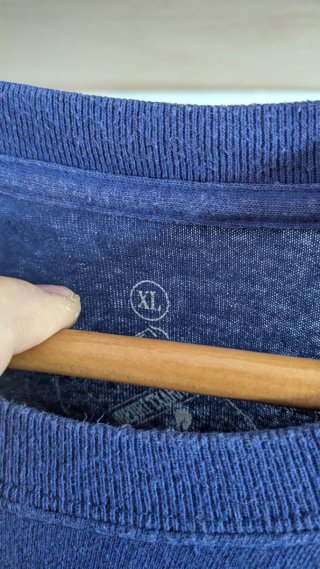 Camiseta Berri Txarrak zerbait asmatuko dugu