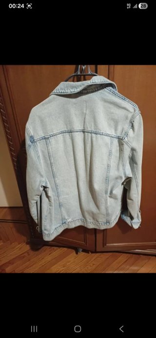 Giubbotto jeans Bershka taglia L.